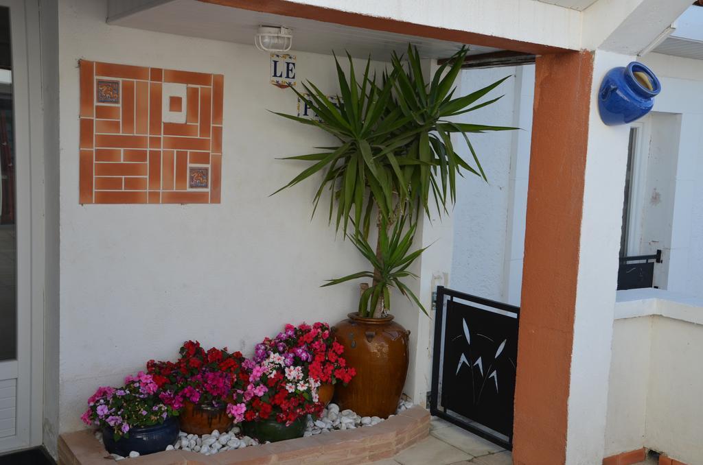 Jardin De Marceau Bed & Breakfast Blasimon ภายนอก รูปภาพ